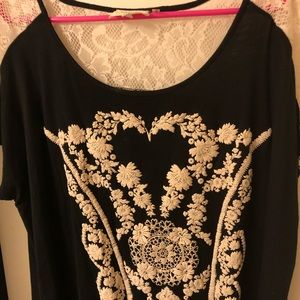 Women printed top with lace
